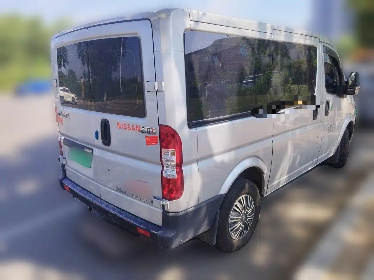 Dongfeng Yufeng 2021 2.0T Power King Front-Drive Logistics Van Short Wheelbase Low Roof 5-9 Seater China VI Emission Standard ZD20 — миниатюра 6