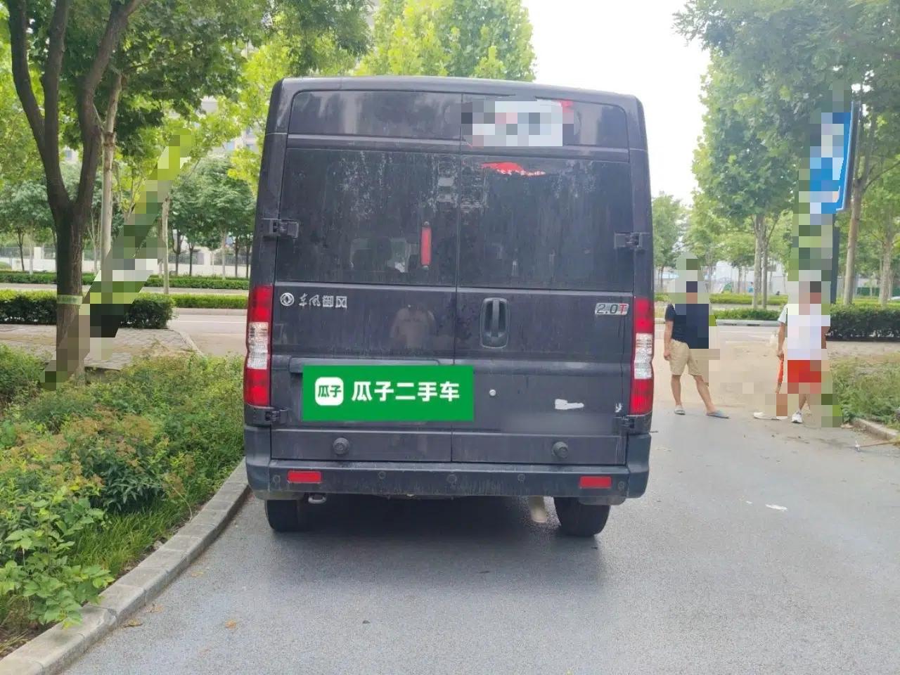 Dongfeng Yufeng 2023 V9+ 2.0T Automatic Front-Drive Multi-Function Mid-Roof 7/8/9-Seater — миниатюра 5