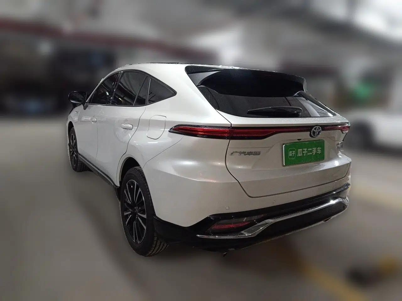Toyota Venza 2022 Dual-Engine 2.5L CVT Two-Wheel Drive Prestige Edition — миниатюра 4