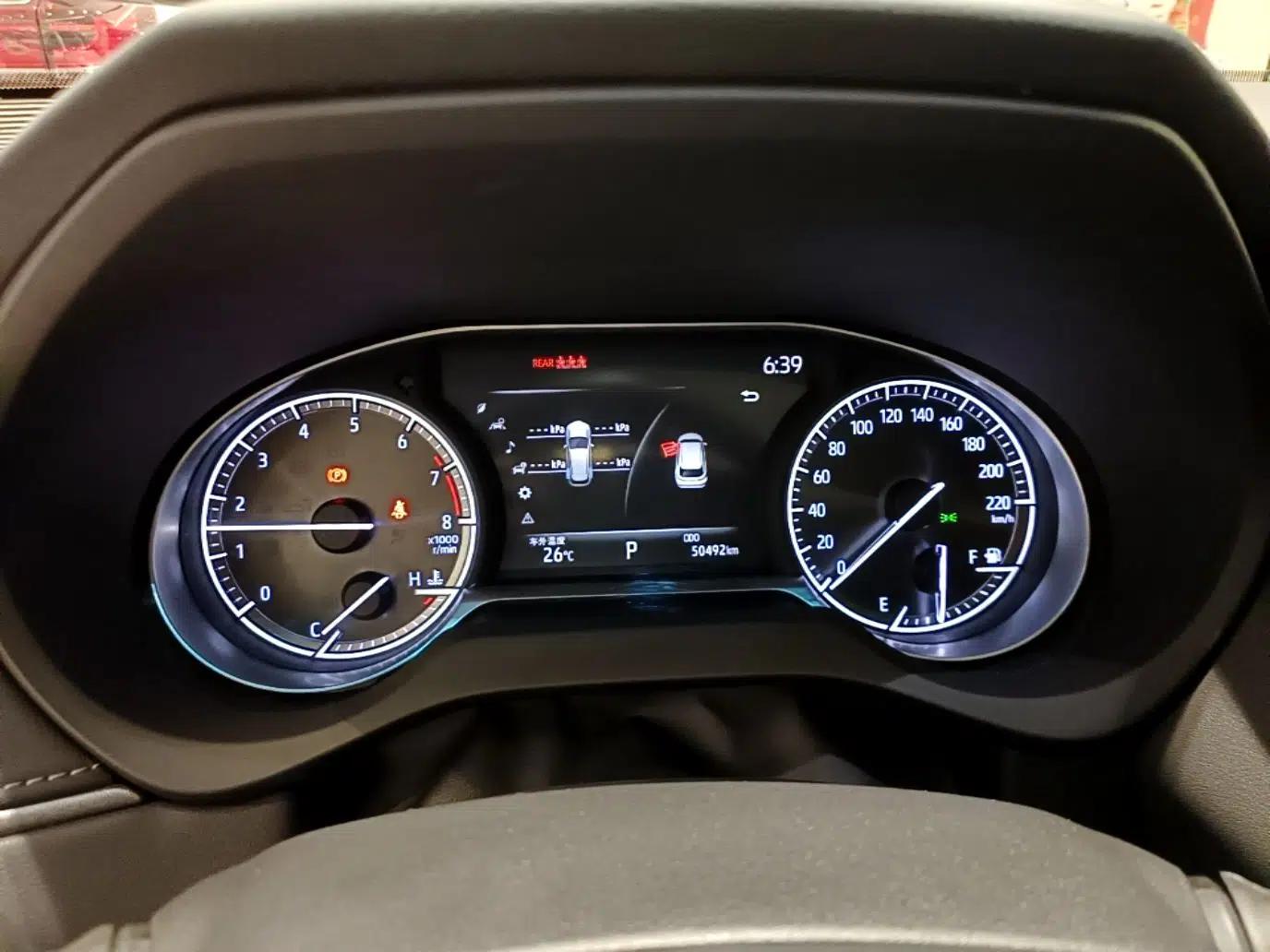 Toyota Harrier 2022 2.0L CVT Two-Wheel Drive Deluxe Edition — миниатюра 14