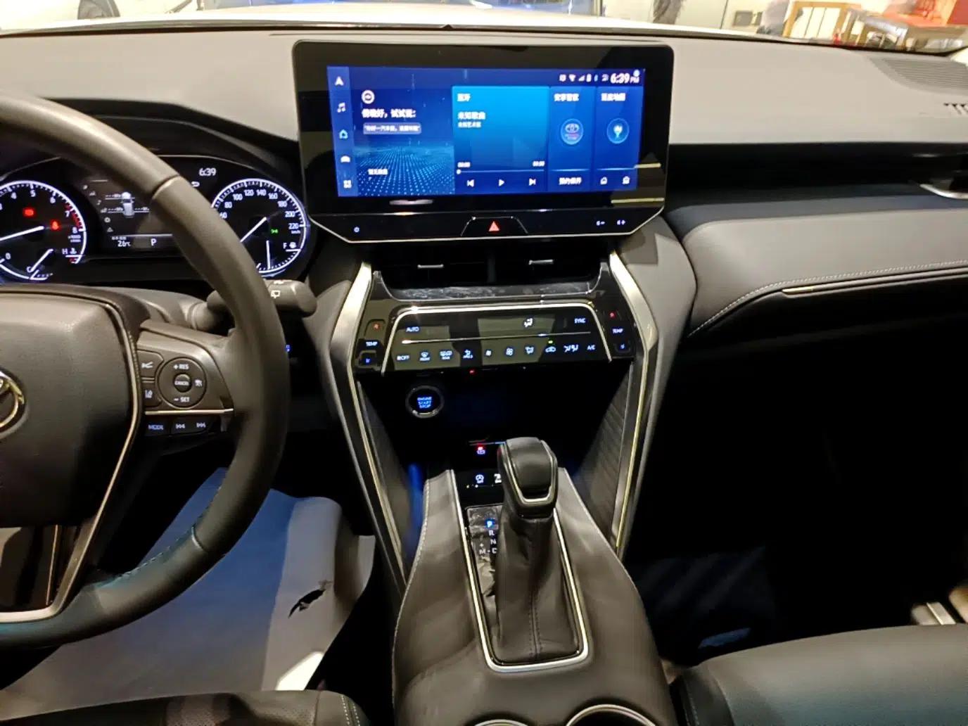Toyota Harrier 2022 2.0L CVT Two-Wheel Drive Deluxe Edition — миниатюра 15