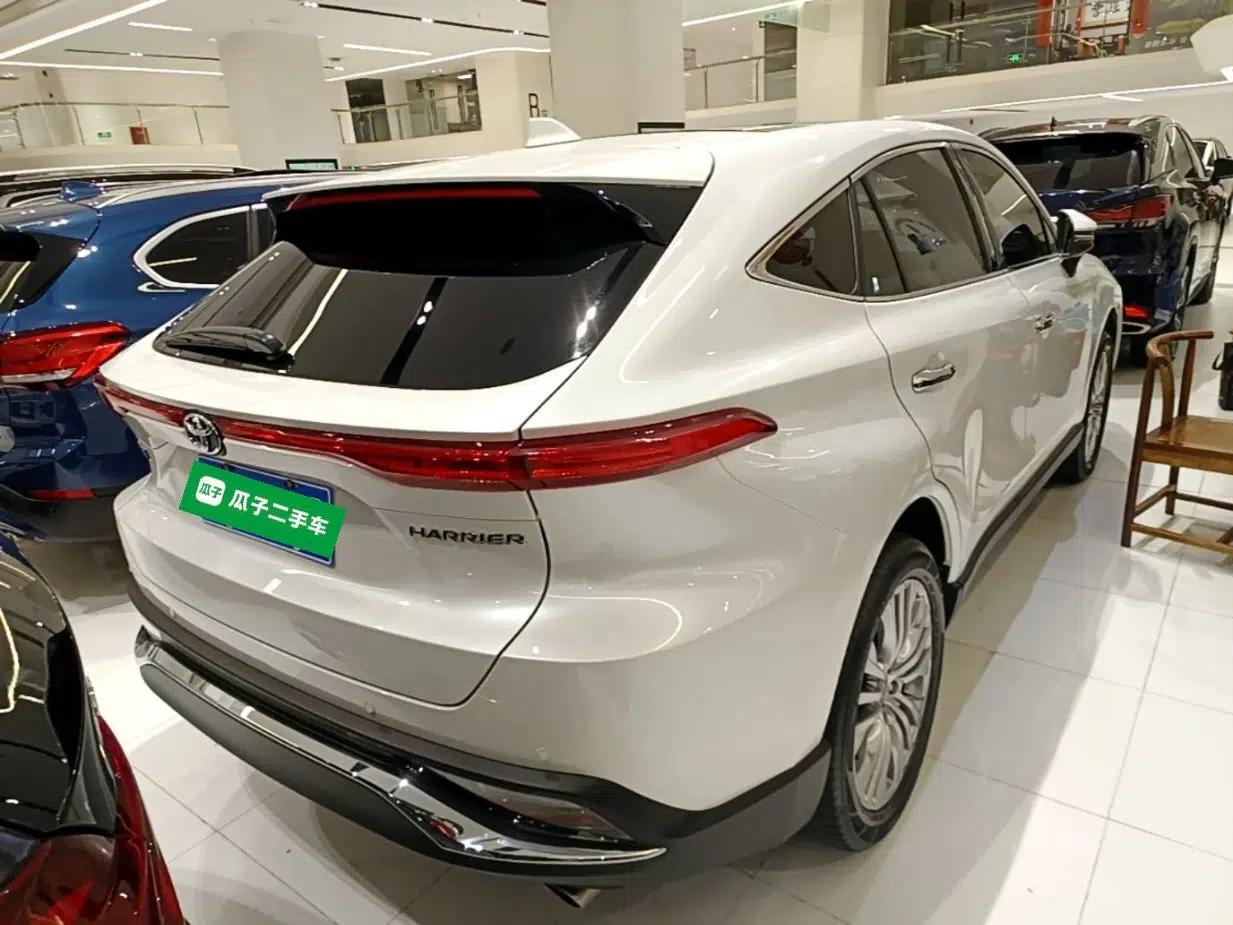 Toyota Harrier 2022 2.0L CVT Two-Wheel Drive Deluxe Edition — миниатюра 6