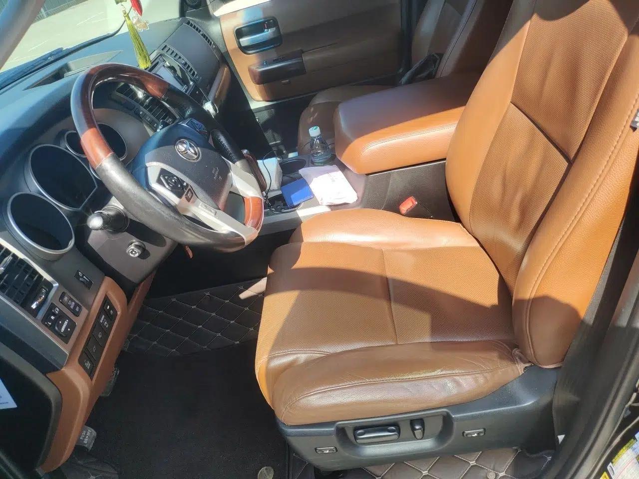 Toyota Sequoia 2017 Toyota Sequoia 5.7 automatic, gasoline, seven‑seat — миниатюра 15