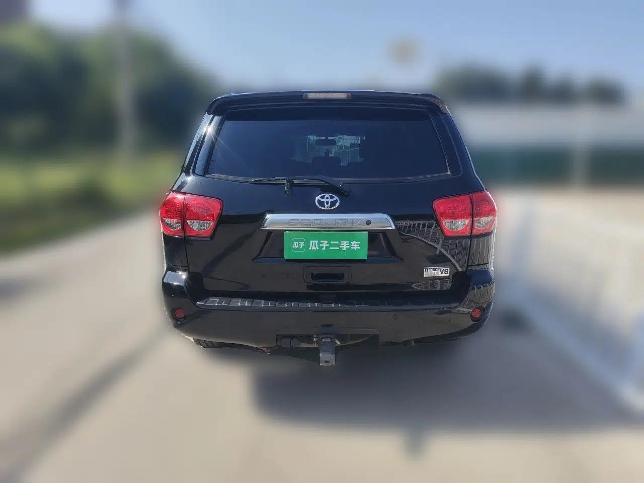 Toyota Sequoia 2017 Toyota Sequoia 5.7 automatic, gasoline, seven‑seat — миниатюра 5