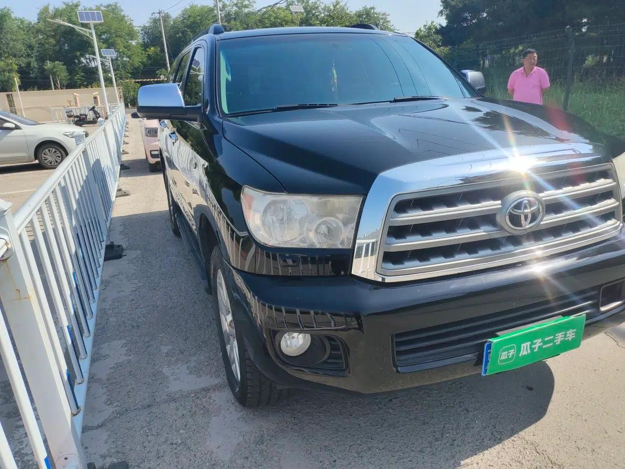 Toyota Sequoia 2017 Toyota Sequoia 5.7 automatic, gasoline, seven‑seat — миниатюра 7