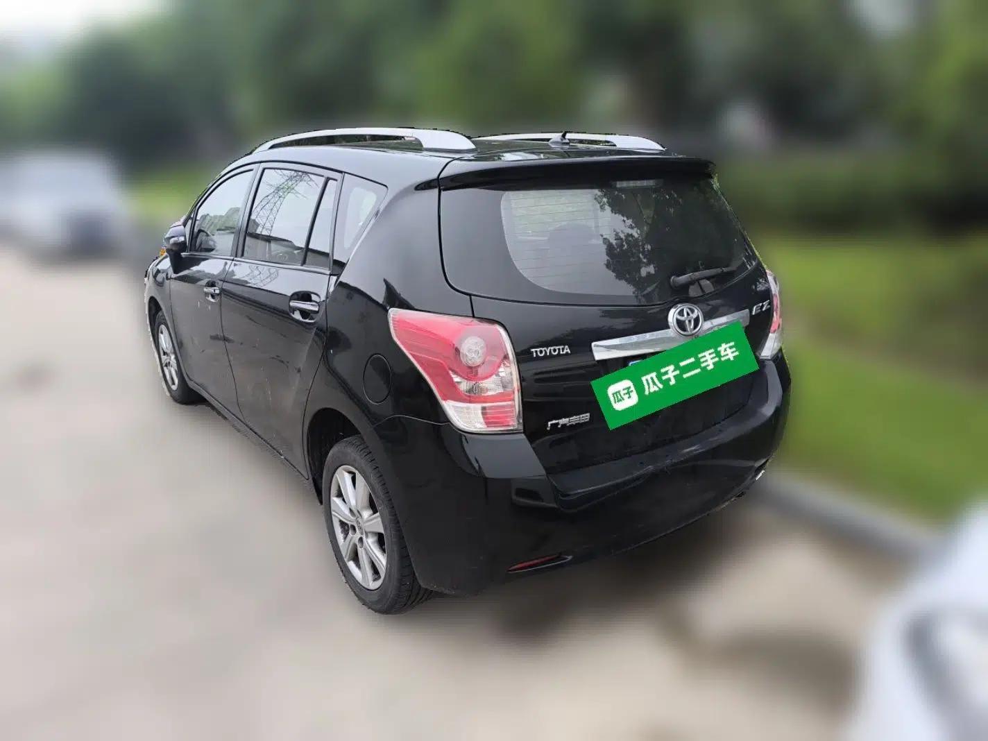 Toyota Verso 2014 Starlight 180E CVT Elite Edition — миниатюра 4