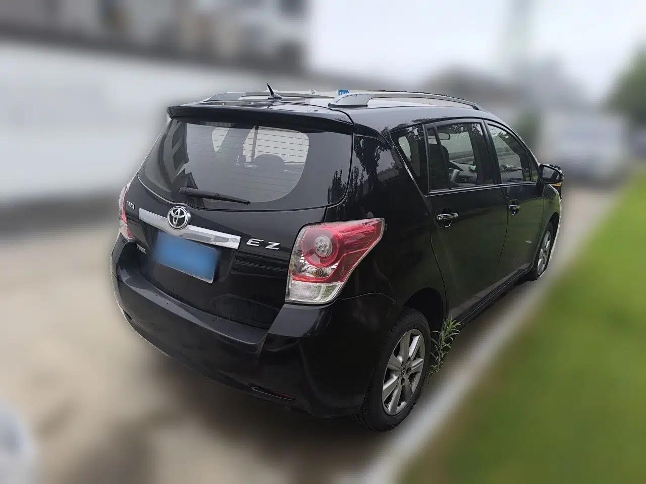 Toyota Verso 2014 Starlight 180E CVT Elite Edition — миниатюра 6