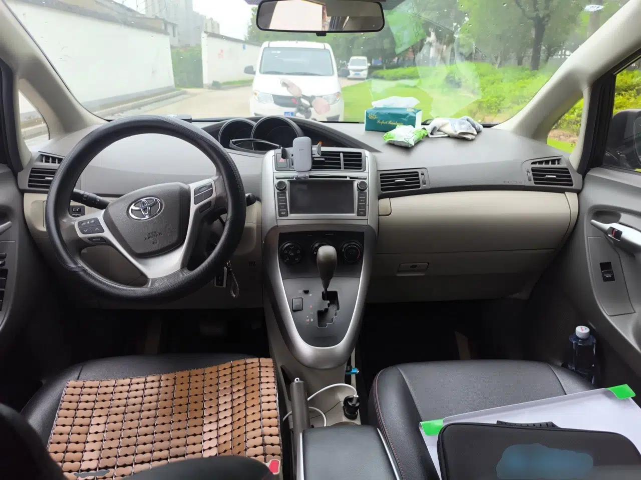 Toyota Verso 2014 Starlight 180E CVT Elite Edition — миниатюра 9