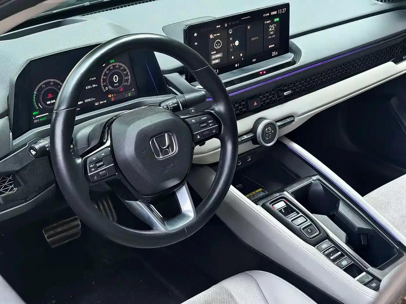 Accord PHEV 2023 2.0L e:PHEV Flagship Edition — миниатюра 4