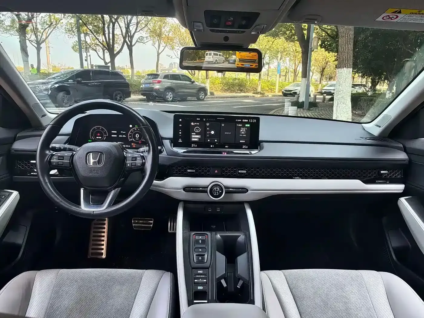 Accord PHEV 2023 2.0L e:PHEV Flagship Edition — миниатюра 5
