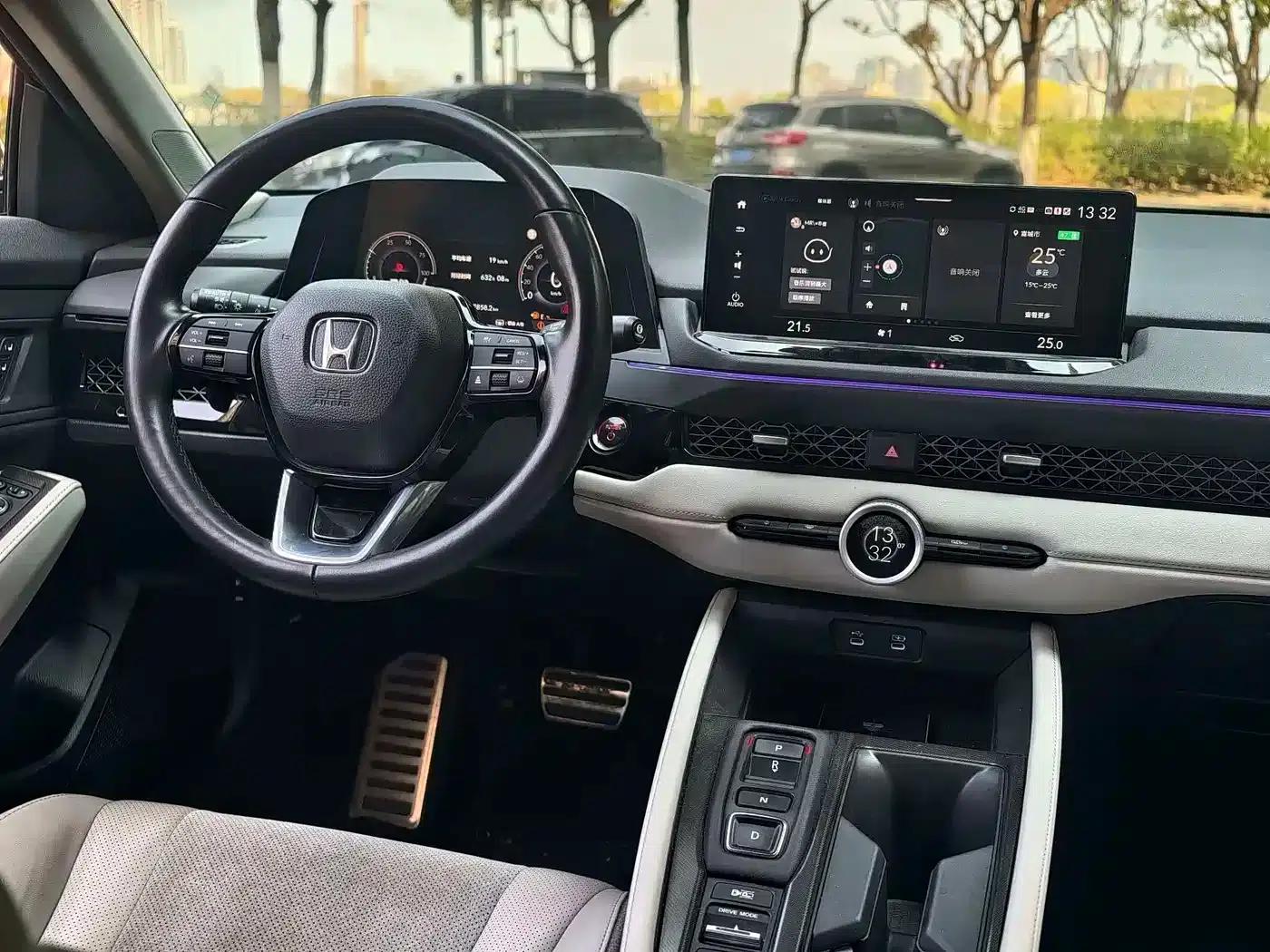 Accord PHEV 2023 2.0L e:PHEV Flagship Edition — миниатюра 7