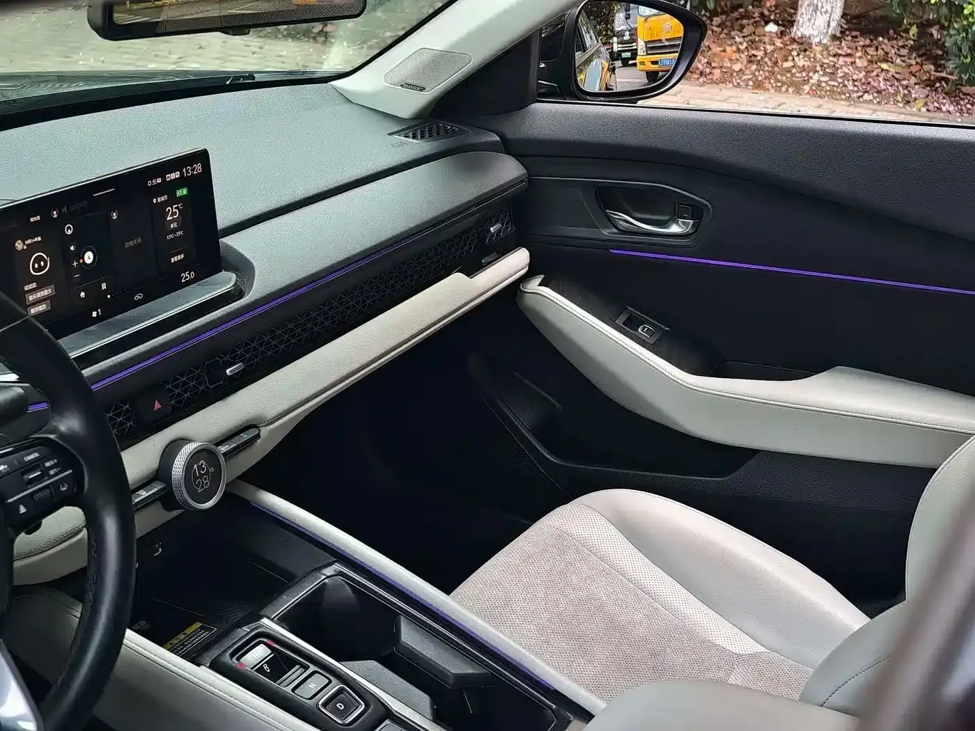 Accord PHEV 2023 2.0L e:PHEV Flagship Edition — миниатюра 9