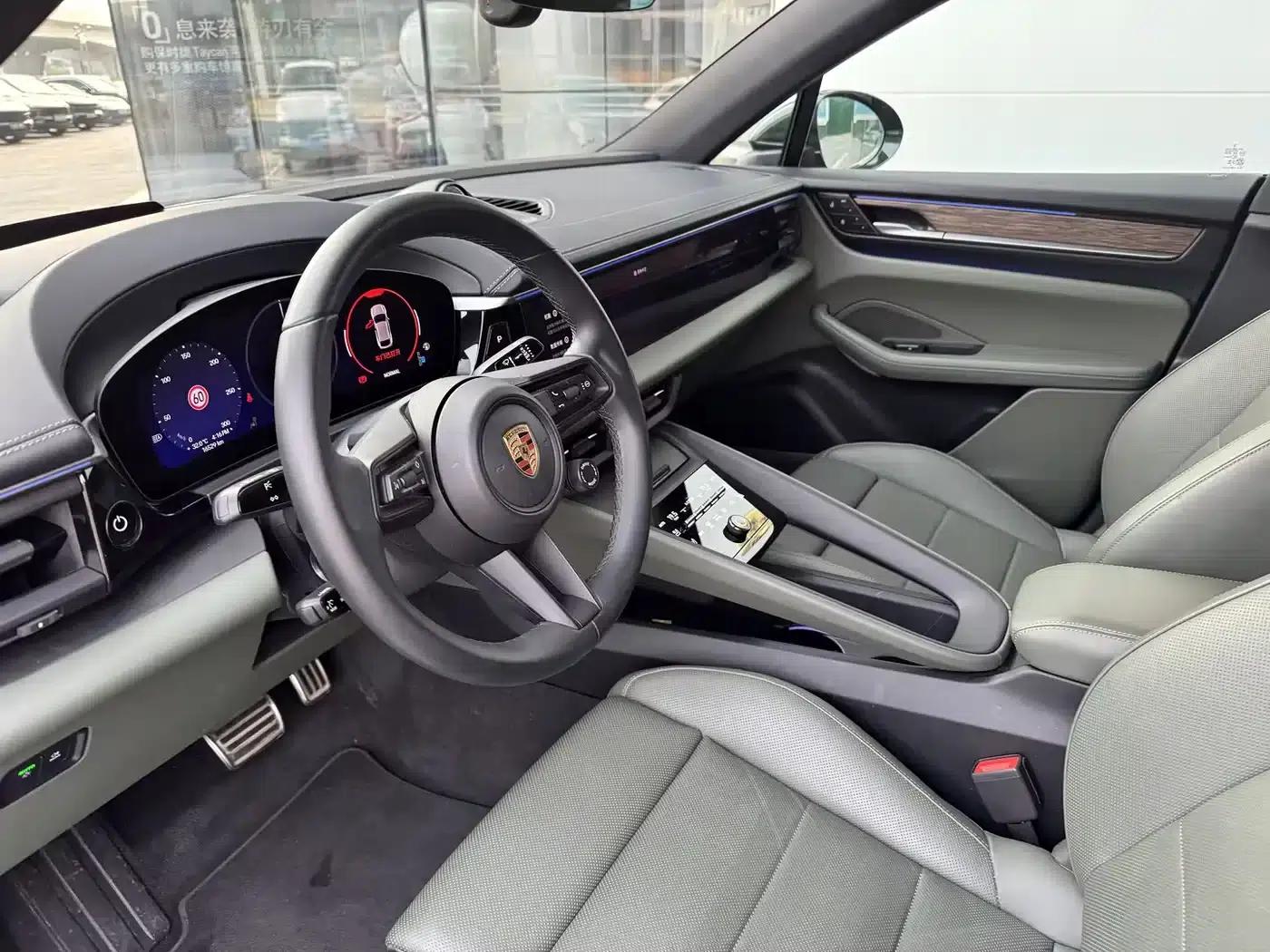 2025 Macan 4 Sport Edition (New Energy) — миниатюра 11