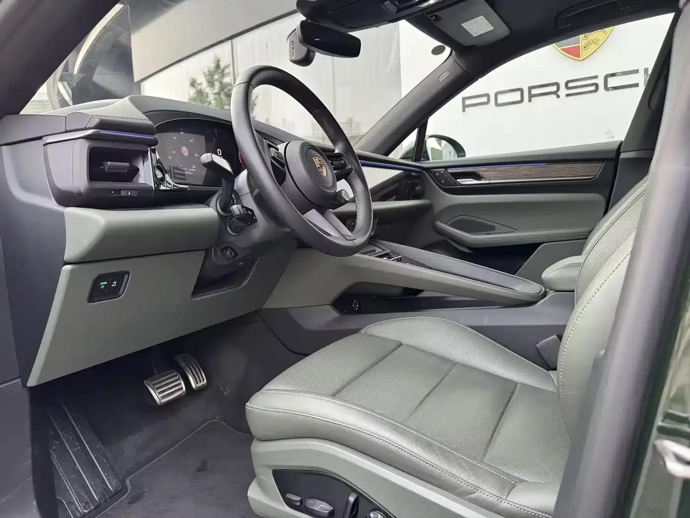 2025 Macan 4 Sport Edition (New Energy) — миниатюра 15