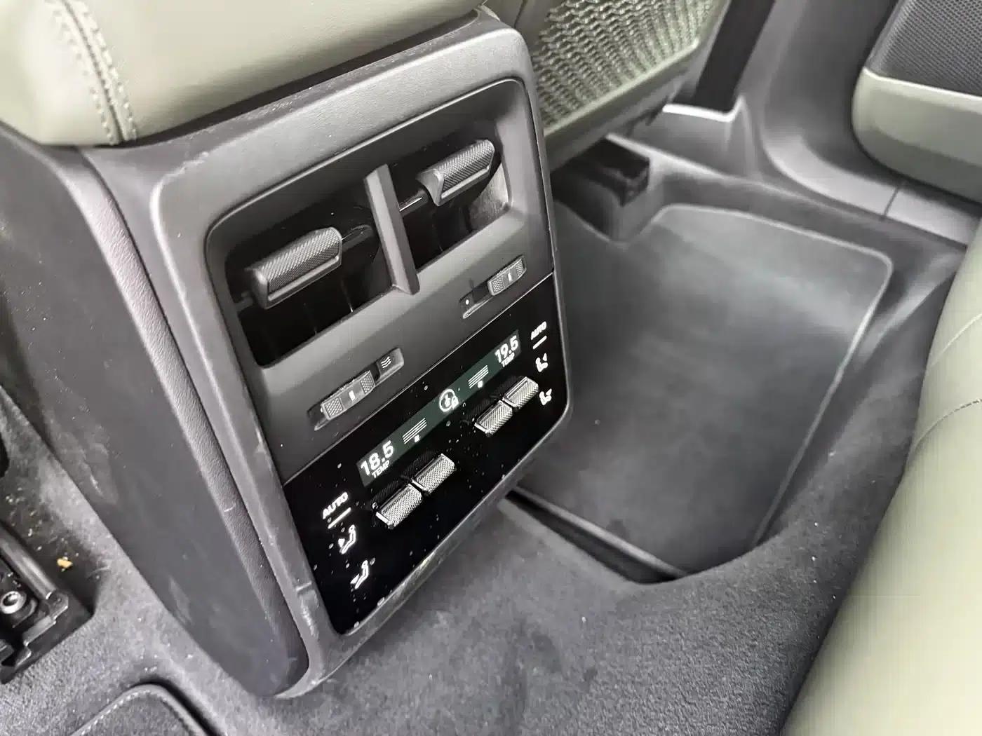 2025 Macan 4 Sport Edition (New Energy) — миниатюра 18
