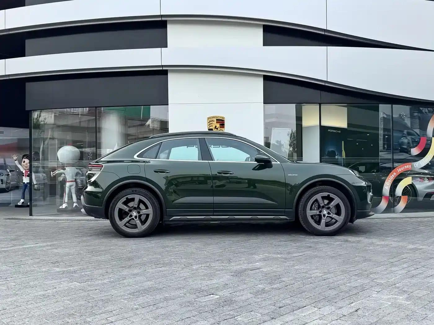 2025 Macan 4 Sport Edition (New Energy) — миниатюра 6