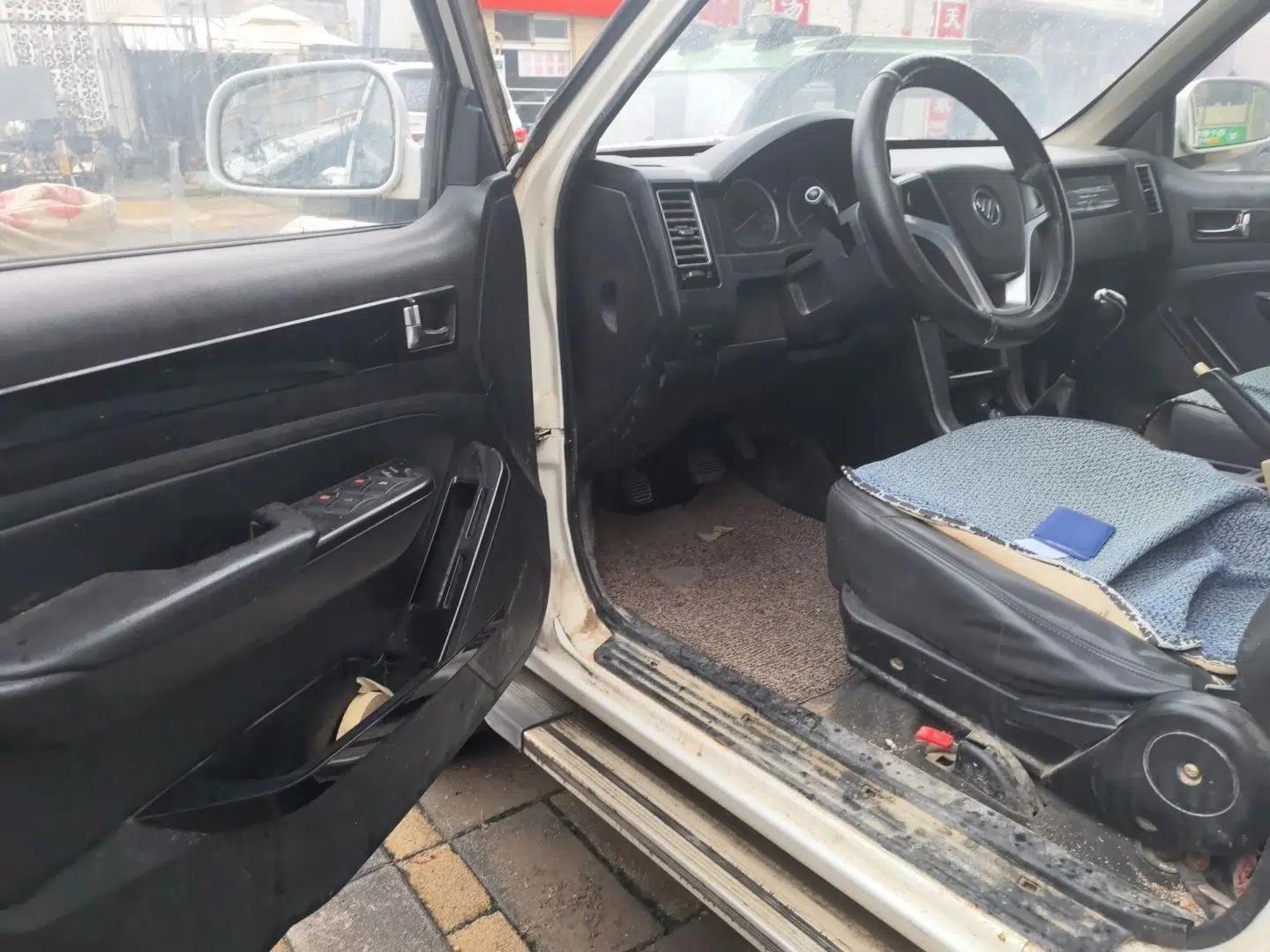 Foton Sapporo Manual 5‑Seater 2.4L — миниатюра 16
