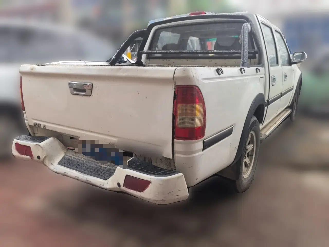 Foton Sapporo Manual 5‑Seater 2.4L — миниатюра 6