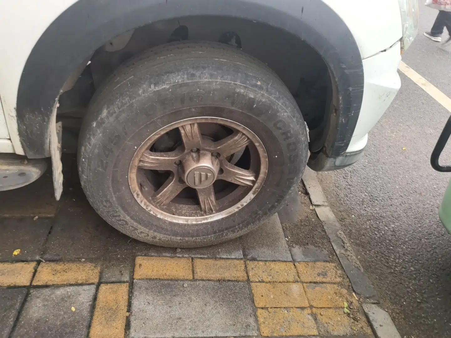 Foton Sapporo Manual 5‑Seater 2.4L — миниатюра 8