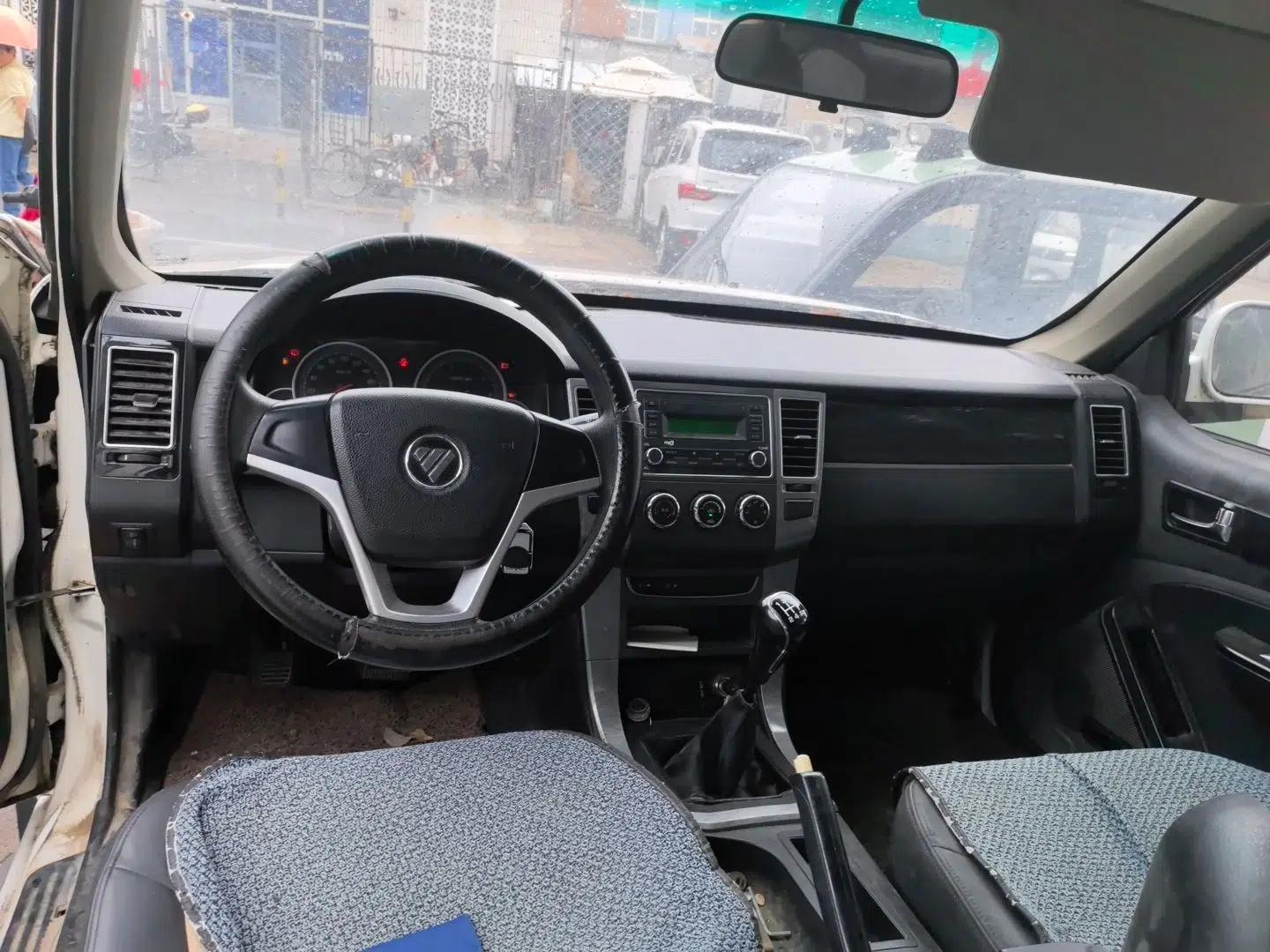 Foton Sapporo Manual 5‑Seater 2.4L — миниатюра 9