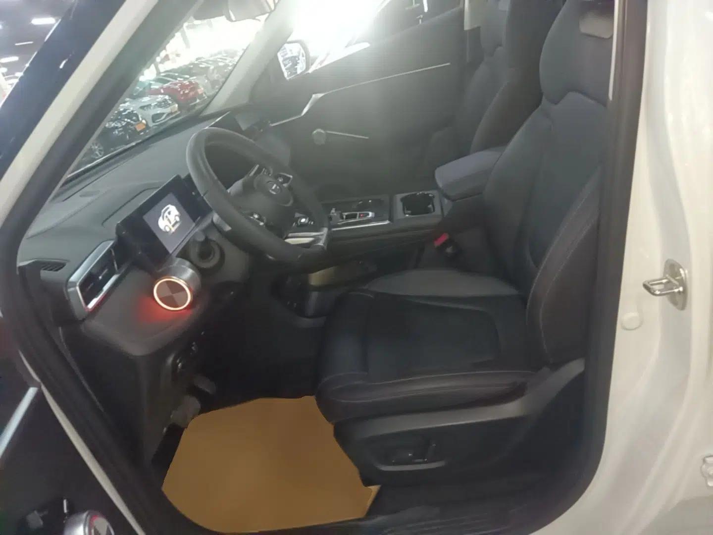 GAC Trumpchi EMKOO 2022 1.5T Supernova Edition — миниатюра 25