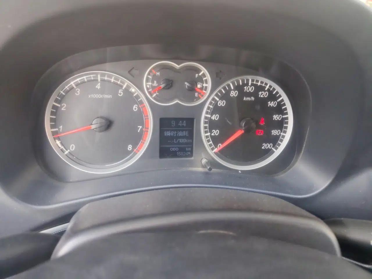 Haval H5 Classic 2013 ZhiZun Edition 2.0T Manual Two-Wheel Drive Elite Model — миниатюра 12