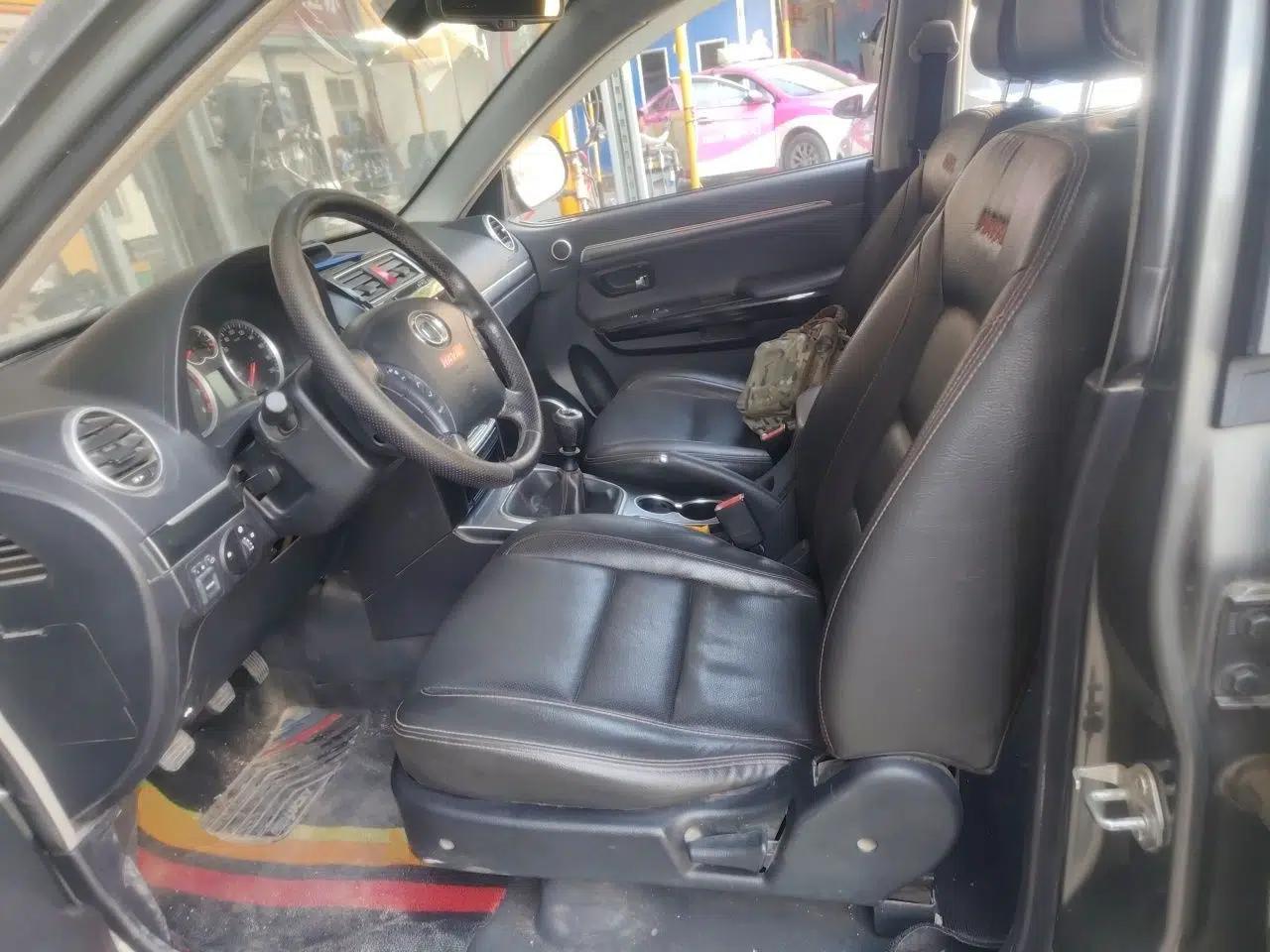 Haval H5 Classic 2013 ZhiZun Edition 2.0T Manual Two-Wheel Drive Elite Model — миниатюра 15