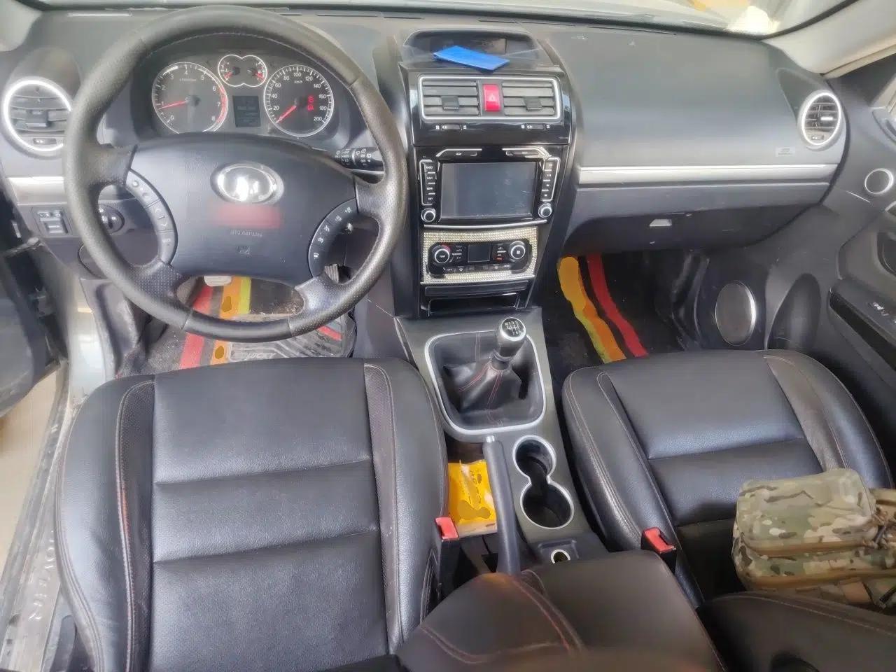 Haval H5 Classic 2013 ZhiZun Edition 2.0T Manual Two-Wheel Drive Elite Model — миниатюра 9
