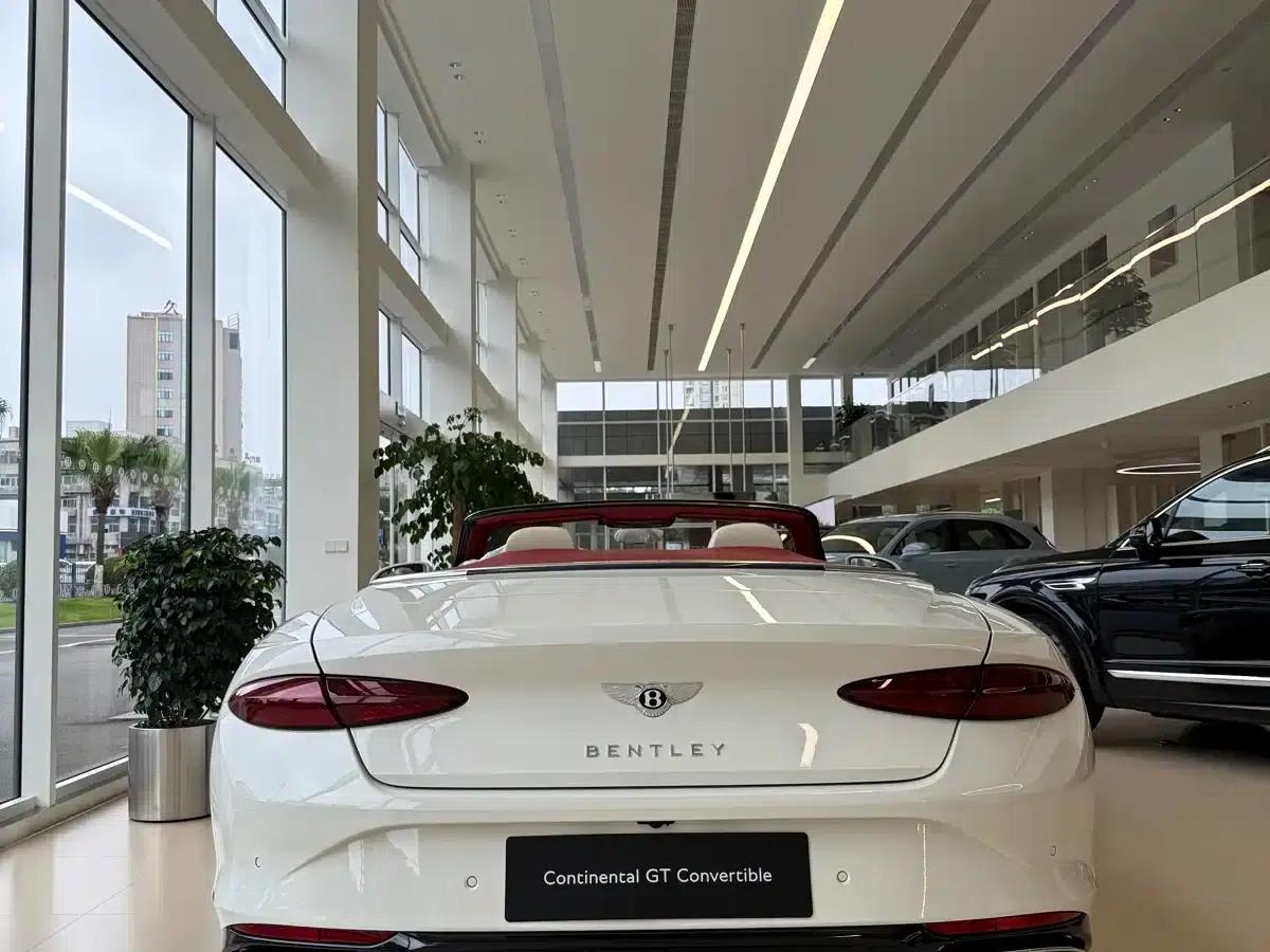 2026 Continental Plug-in Hybrid GT Convertible — миниатюра 14