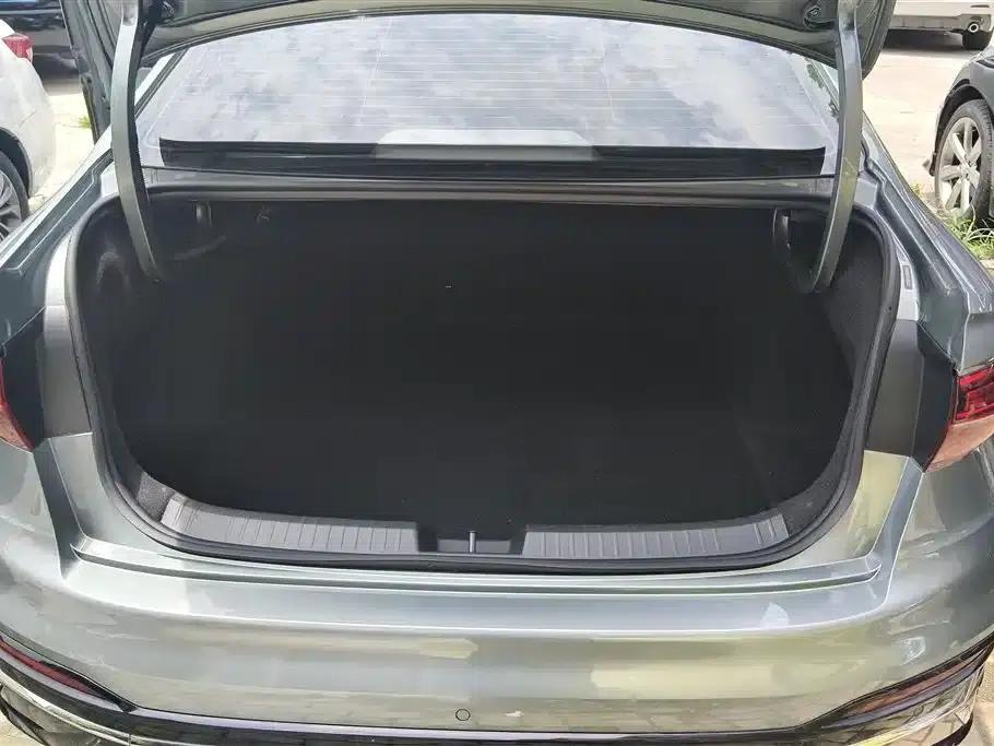 Jetta VA7 2025 1.4T Automatic First-Come, First-Served Edition — миниатюра 4