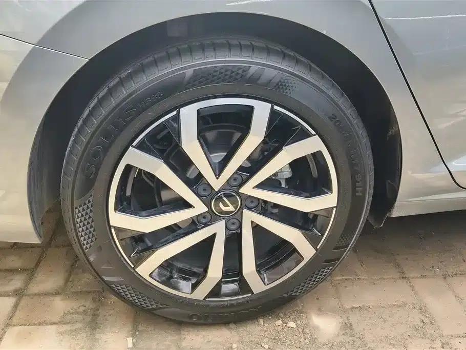 Jetta VA7 2025 1.4T Automatic First-Come, First-Served Edition — миниатюра 6