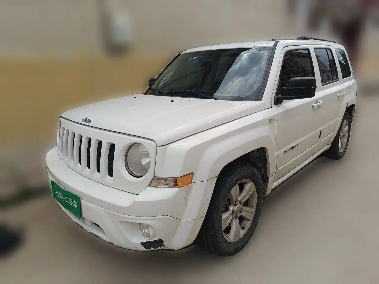 Jeep Patriot 2014 2.0L Sport Enhanced Edition — миниатюра 1