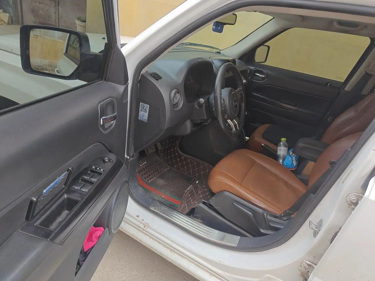 Jeep Patriot 2014 2.0L Sport Enhanced Edition — миниатюра 16