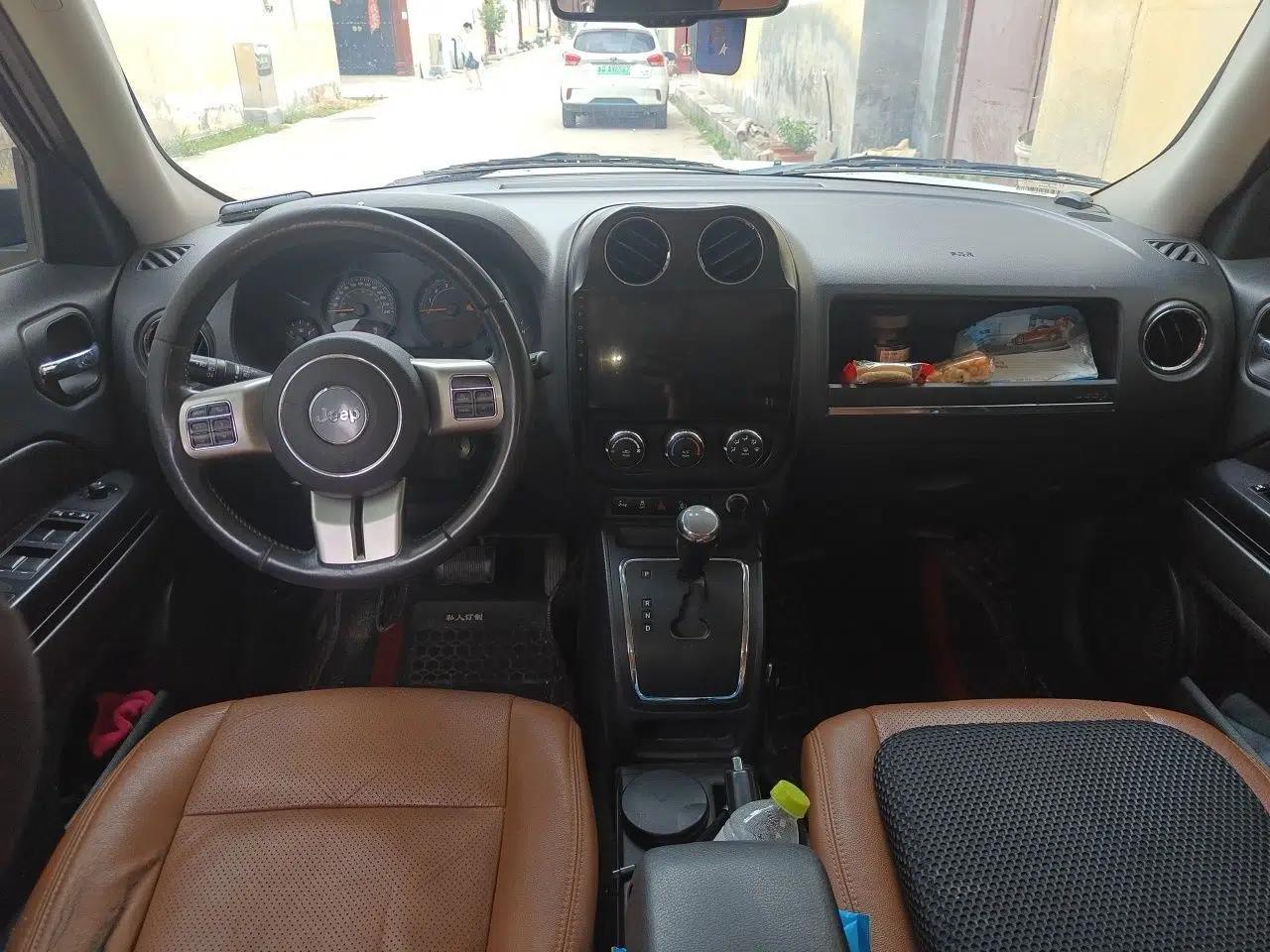 Jeep Patriot 2014 2.0L Sport Enhanced Edition — миниатюра 9