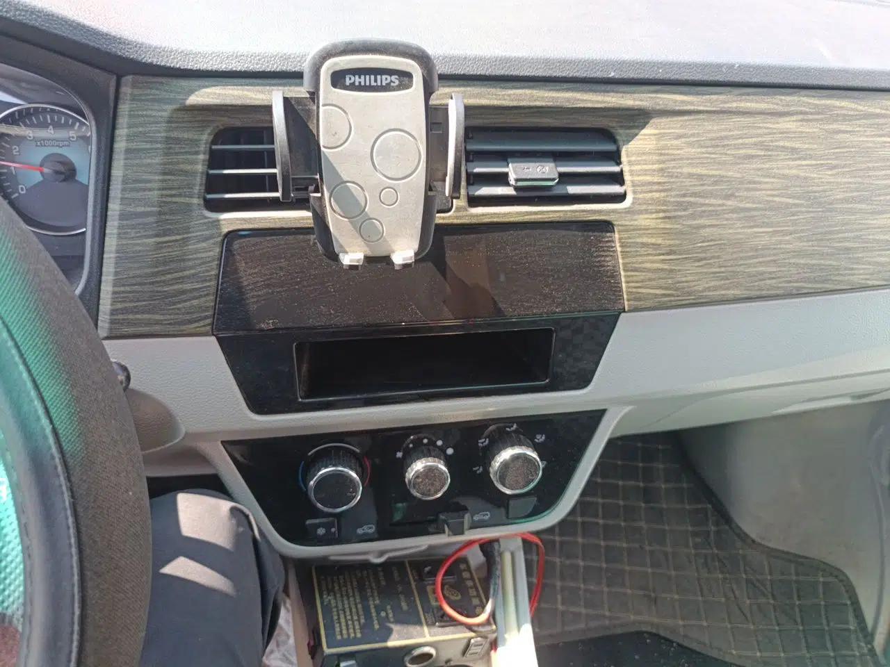 Jinbei New Hiace X30L CNG 2023 70L CNG Van 2/5 Seats Air-Conditioned Version — миниатюра 13