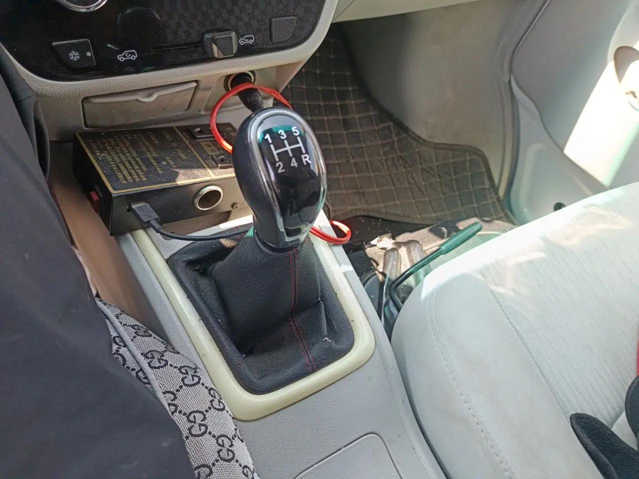 Jinbei New Hiace X30L CNG 2023 70L CNG Van 2/5 Seats Air-Conditioned Version — миниатюра 14
