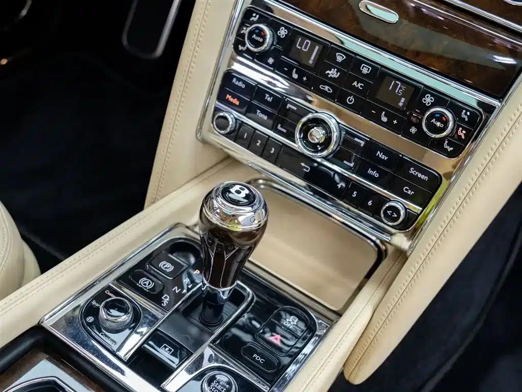 Mulsanne 2015 6.8T Standard Edition — миниатюра 21