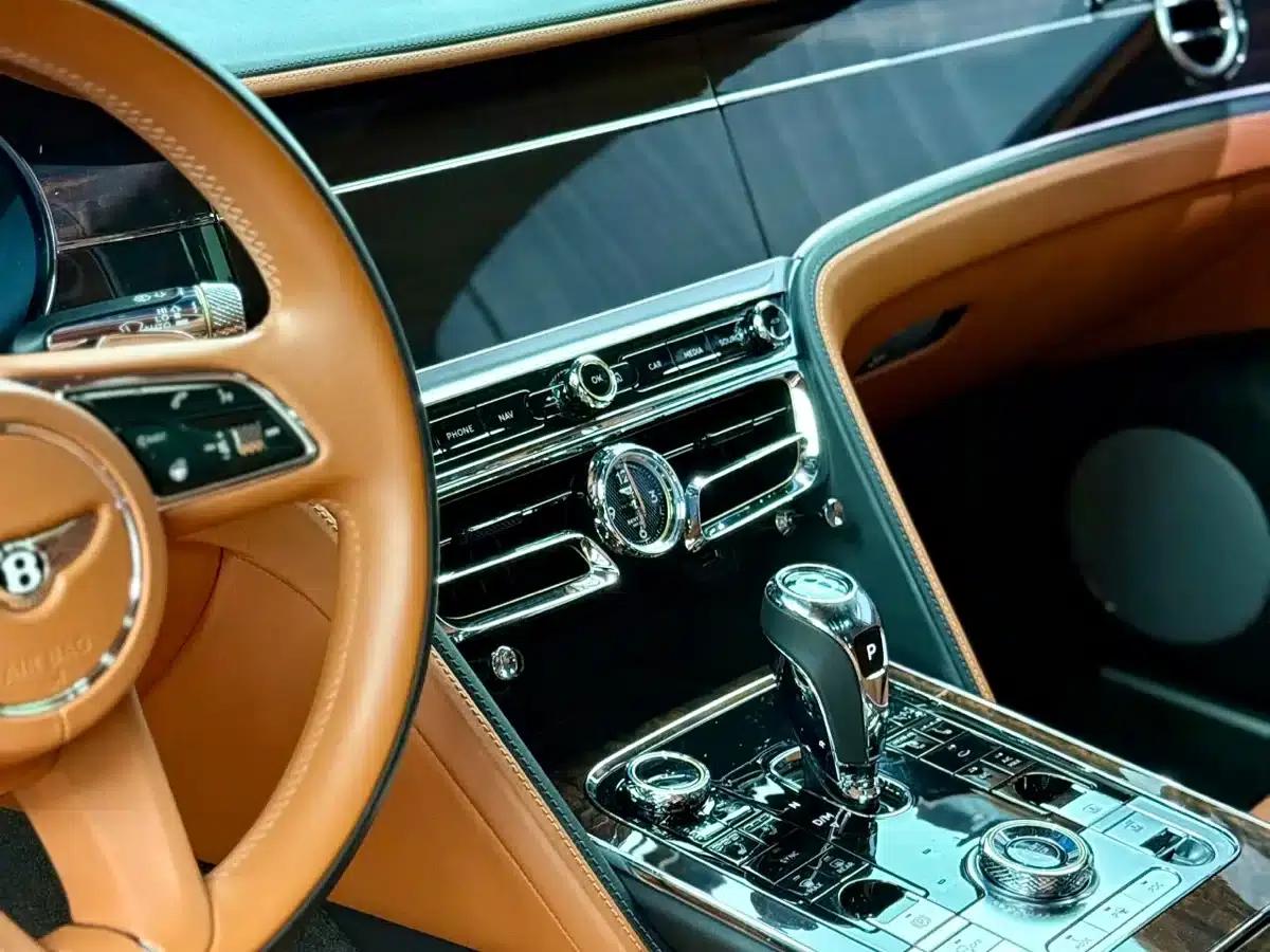 2024 Flying Spur Plug-in Hybrid 2.9T V6 Hybrid — миниатюра 11