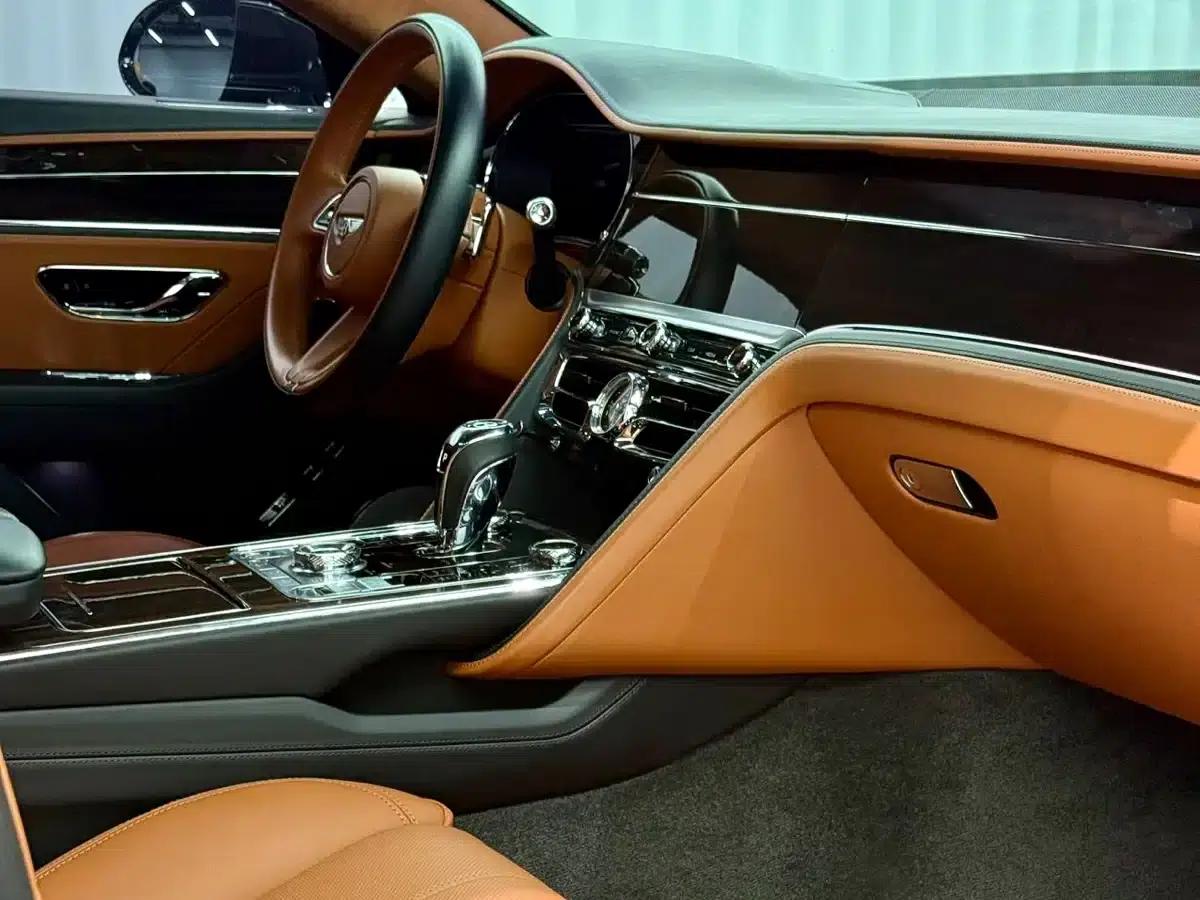 2024 Flying Spur Plug-in Hybrid 2.9T V6 Hybrid — миниатюра 24