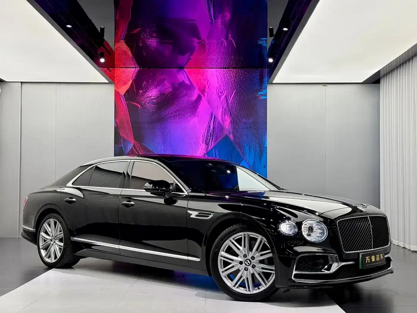 2024 Flying Spur Plug-in Hybrid 2.9T V6 Hybrid — миниатюра 7