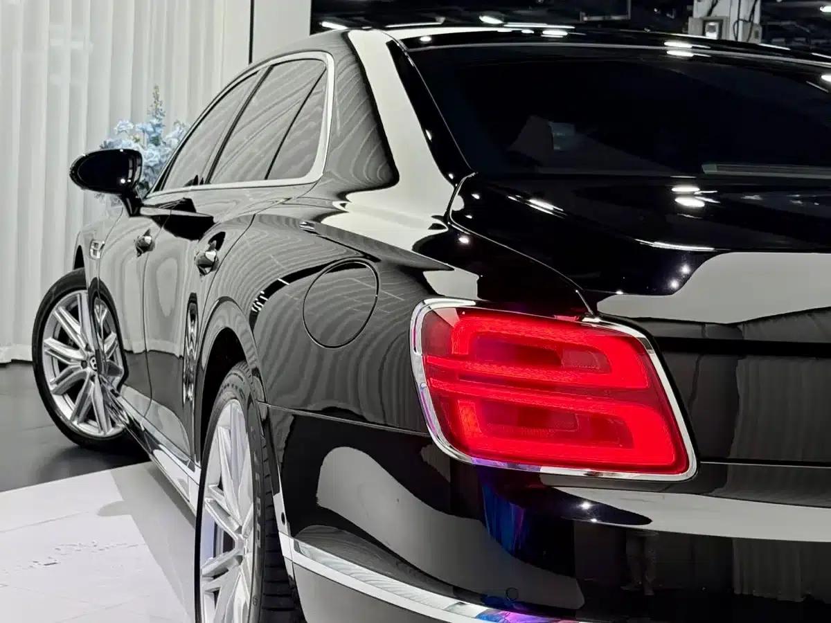 2024 Flying Spur Plug-in Hybrid 2.9T V6 Hybrid — миниатюра 10