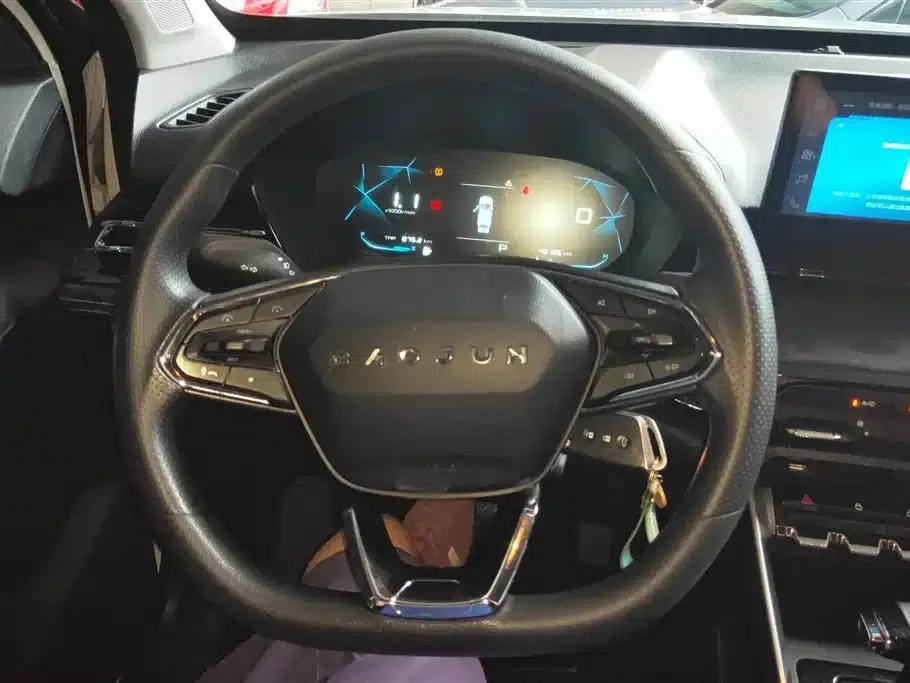 Baojun RS-3 2020 1.5L CVT 24-Hour Online Elite Edition — миниатюра 15