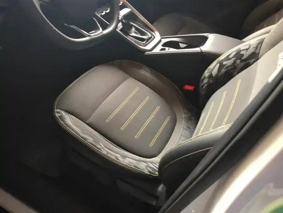 Baojun RS-3 2020 1.5L CVT 24-Hour Online Elite Edition — миниатюра 9