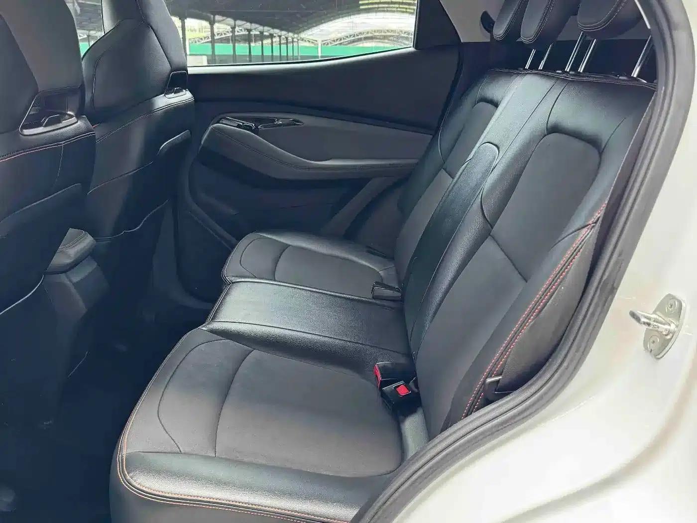 Baojun RS-3 2020 1.5L CVT 24-Hour Online Luxury Edition — миниатюра 9
