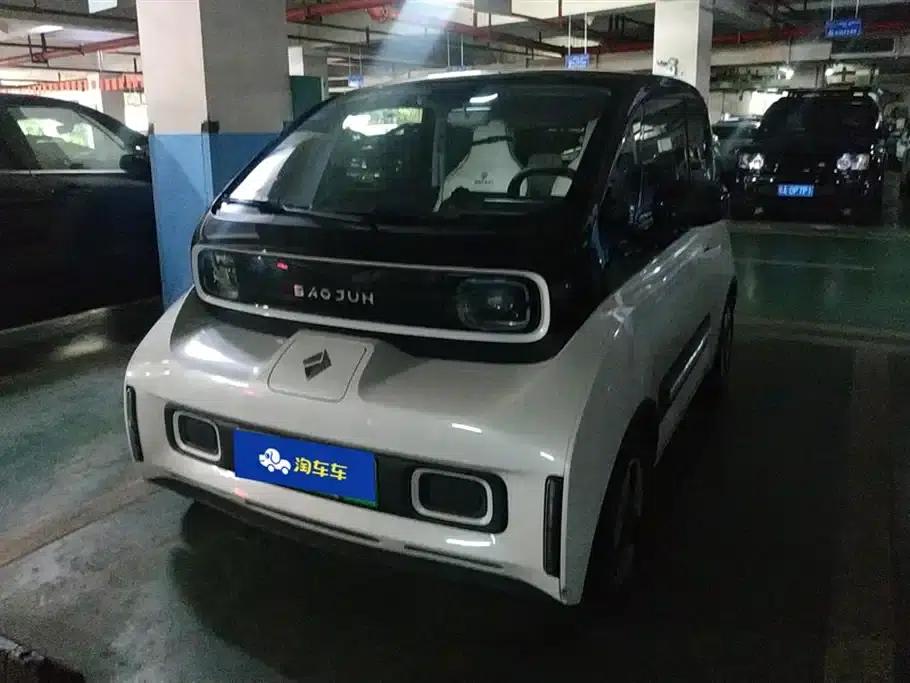 Baojun E300 2020 Plus Interstellar Smart Edition — миниатюра 1