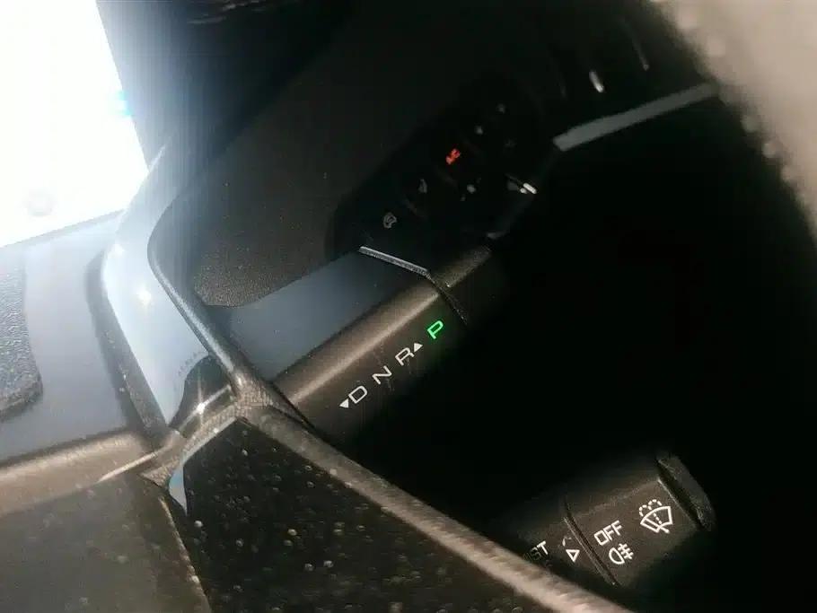 Baojun E300 2020 Plus Interstellar Smart Edition — миниатюра 16