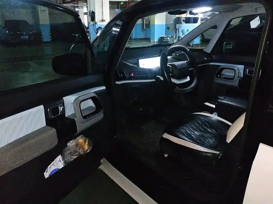 Baojun E300 2020 Plus Interstellar Smart Edition — миниатюра 9