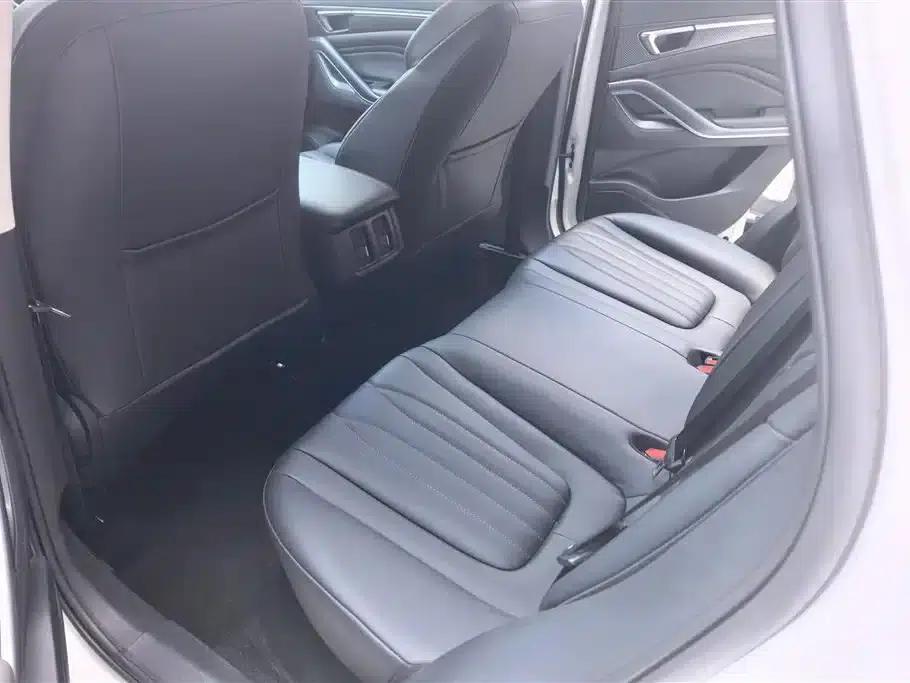 Bestune T55 2023 1.5T Automatic Leap Forward Edition — миниатюра 11