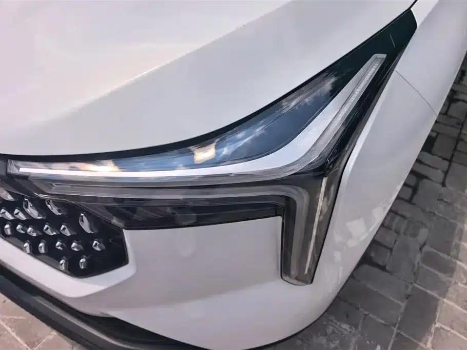 Bestune T55 2023 1.5T Automatic Leap Forward Edition — миниатюра 5