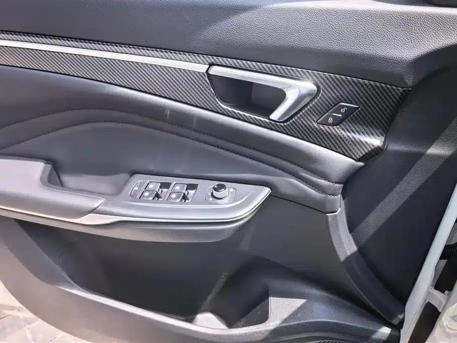 Bestune T55 2023 1.5T Automatic Leap Forward Edition — миниатюра 7